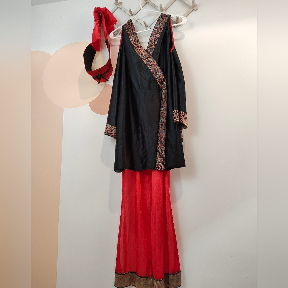 Halloween Geisha costume and Wig